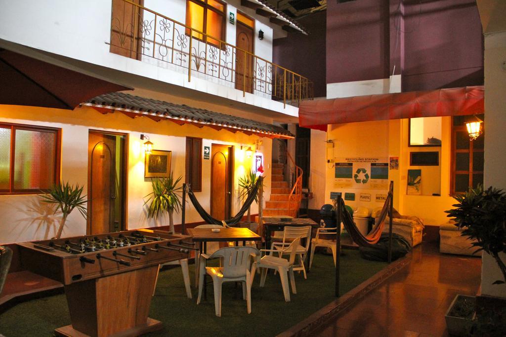 The House Project Backpackers Лима Номер фото